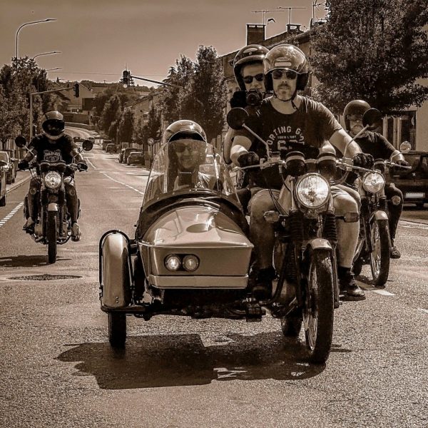 Motos d’escorte fournies par LOCARUSTICMOTO