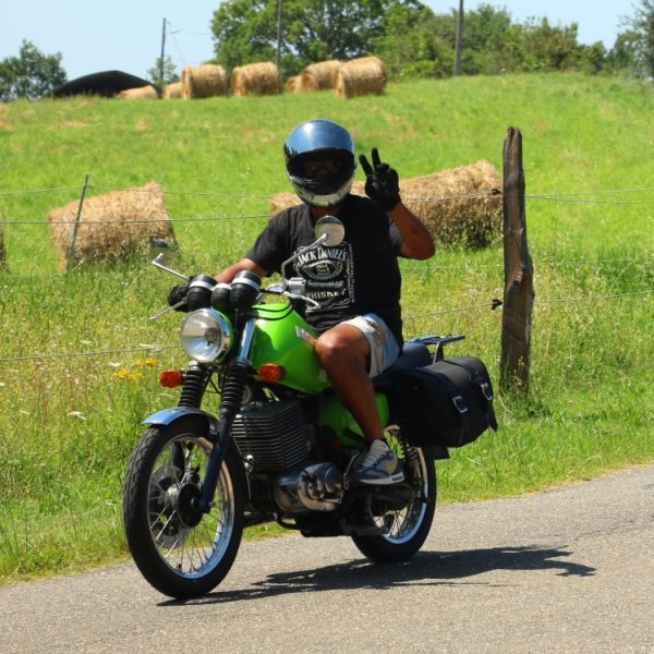 « C’est sur les petites cacahuètes qu’on s’amuse le plus », nous dira cet enthousiaste pilote de XS 650 !